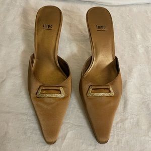 Impo slip on pumps